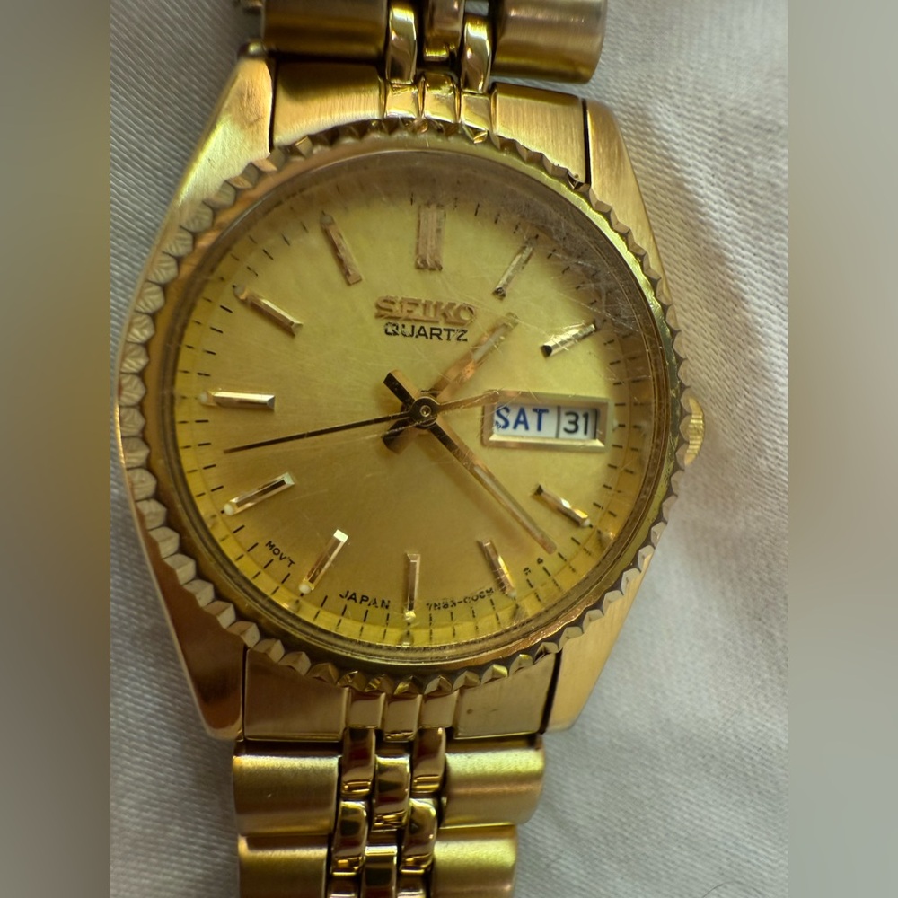 Seiko 7N83-0041 Gold-Tone Women’s Quartz Watch vintage